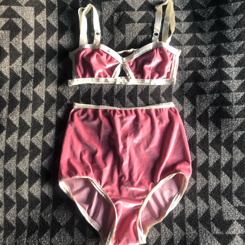 Solstice Intimates Set - Pink